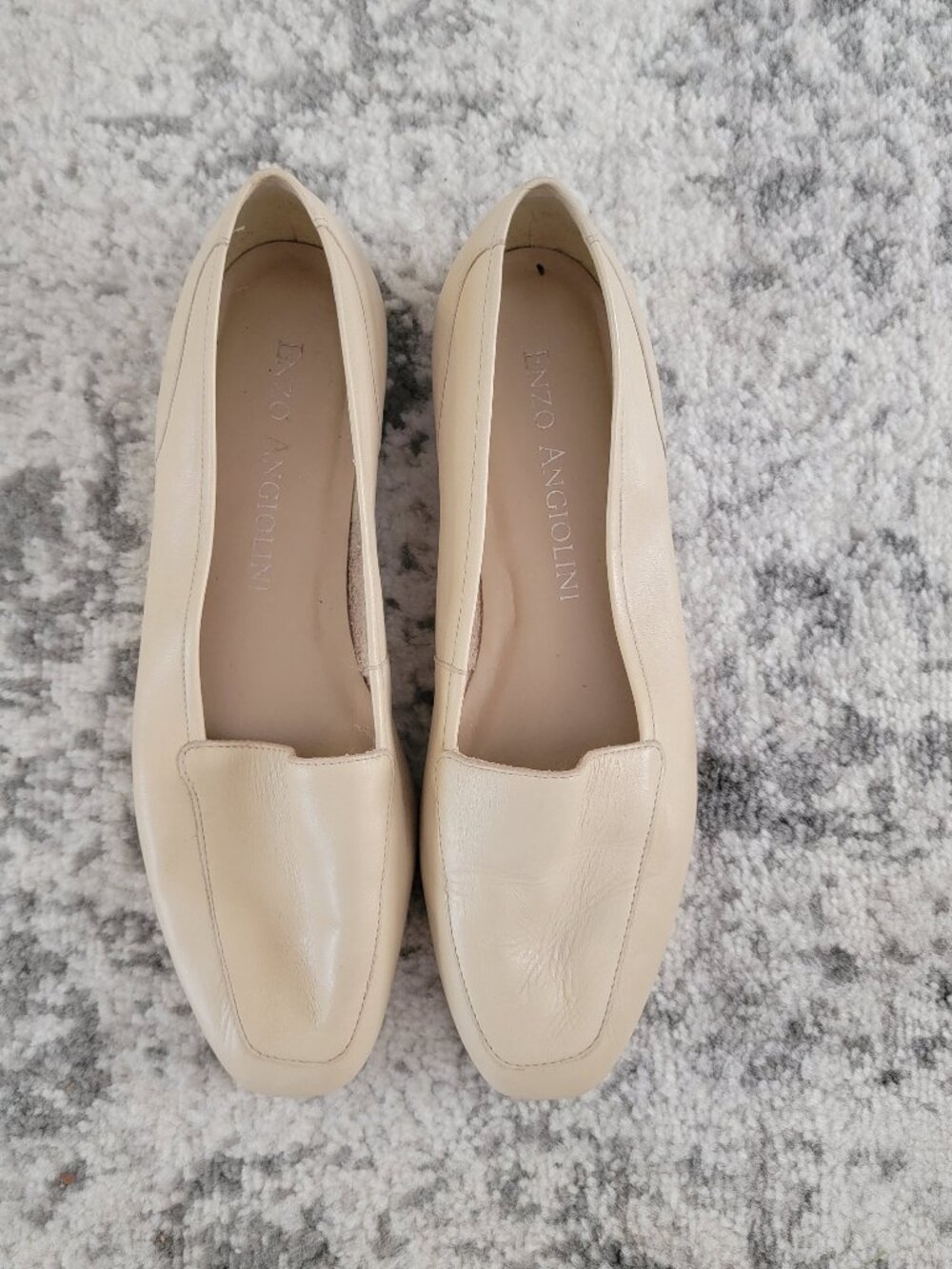 Enzo Angiolini Size 8.5 Cream Leather Loafers
